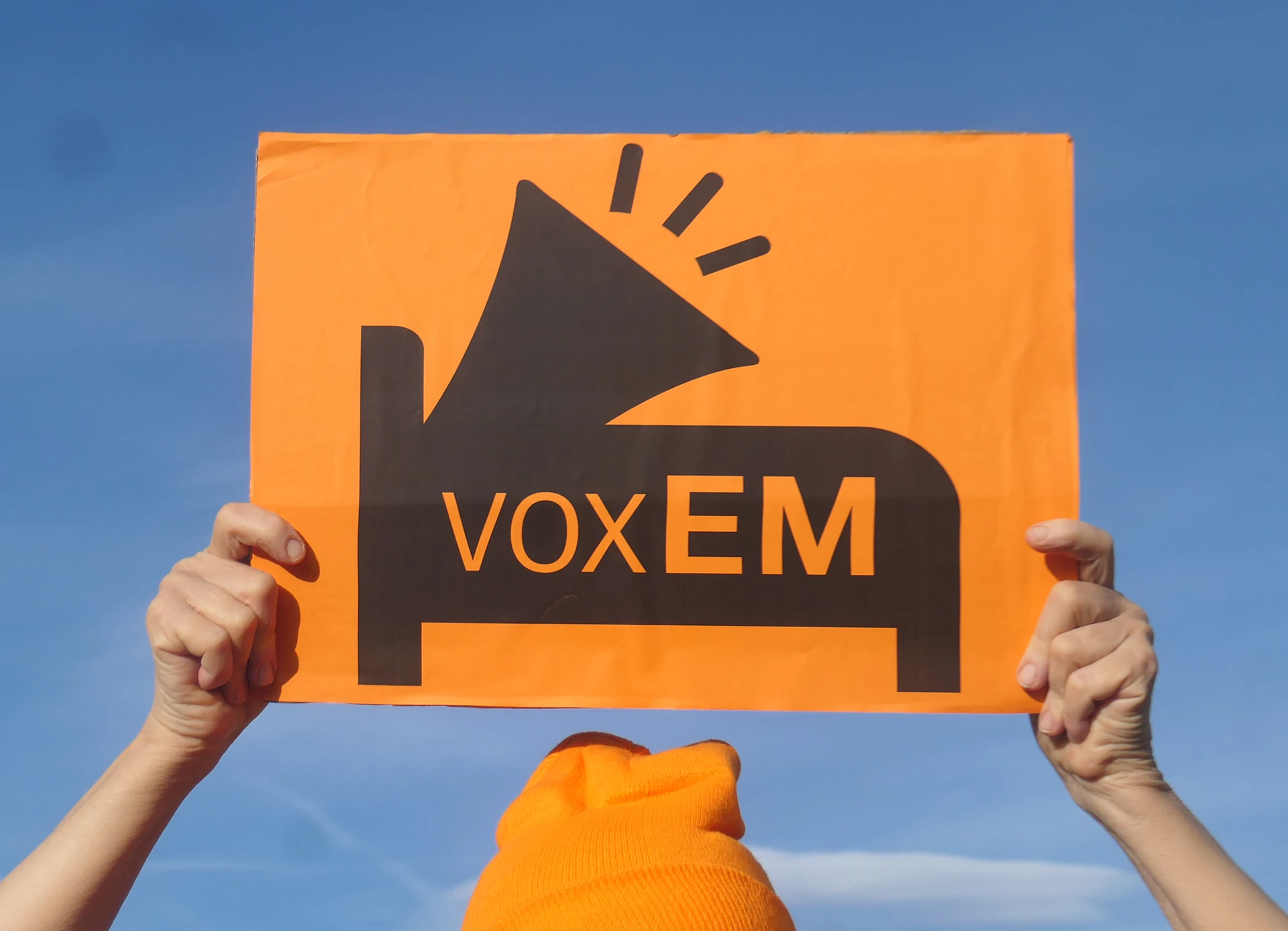 Micro Ondes : Retour sur la mobilisation du 12 mai, journée mondiale de l’Encéphalomyélite Myalgique (EM) à Grenoble episode artwork